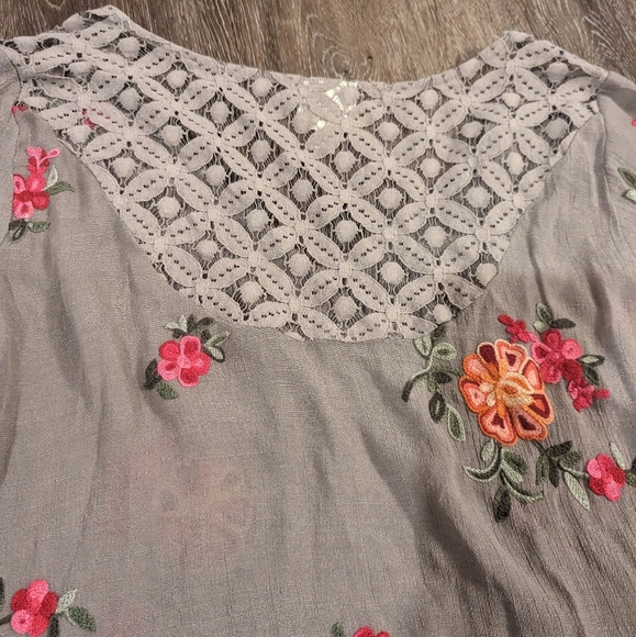 Fig and Flower embroidered boho floral tie front top - Picture 7 of 10
